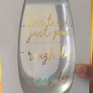 B tea bf new 30oz stemless wine glass